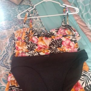 2pc size 14 Tankini Island Escspe Bathing suit